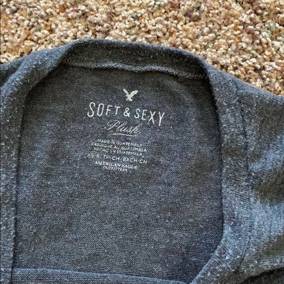 Gray American eagle soft and sexy sweater - Picture 2 of 2